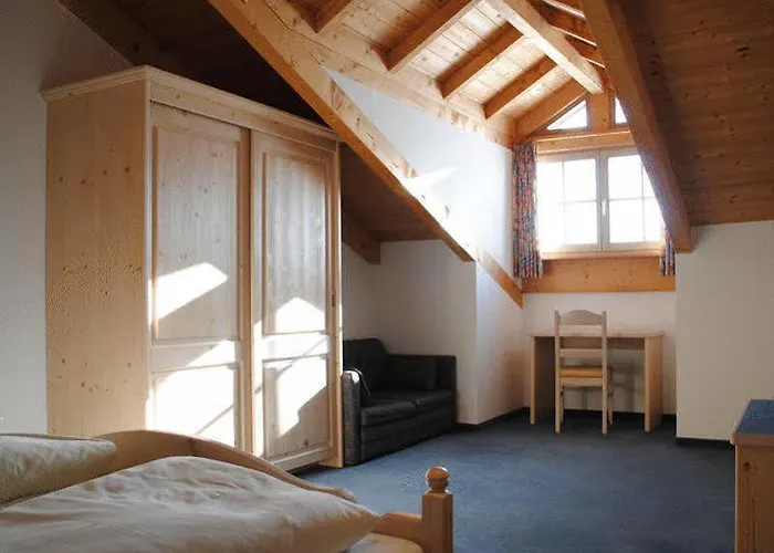 Lejlighedshotel Restaurant Alpenhof 3*