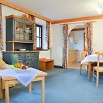 Restaurant Alpenhof Apartmanhotel Übersee