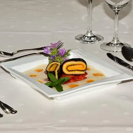 Aparthotel Restaurant Alpenhof Ubersee