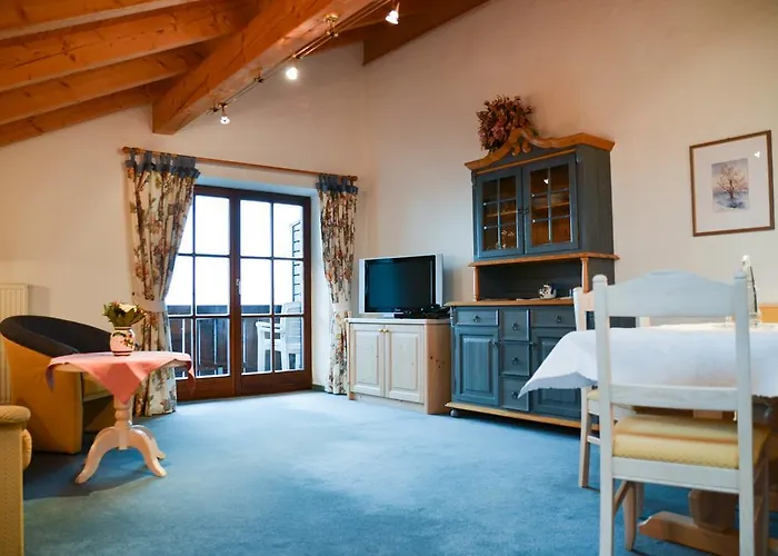 Aparthotel Restaurant Alpenhof Übersee
